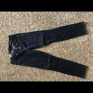 Gap jeans size 28, skinny